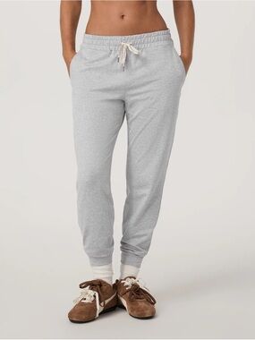 Vuori Performance Joggers - SIZE SMALL / NEW CONDITION